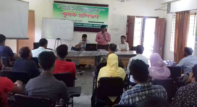 পুঠিয়ায় কৃষি আবহাওয়া তথ্য পদ্ধতি উন্নতকরণ বিষয়ক কৃষক প্রশিক্ষন