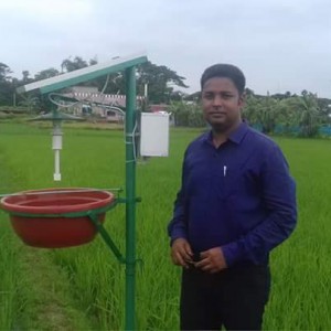 পোকার উপস্থিতি নির্ণয়ে সোলার লাইট ট্রাপ